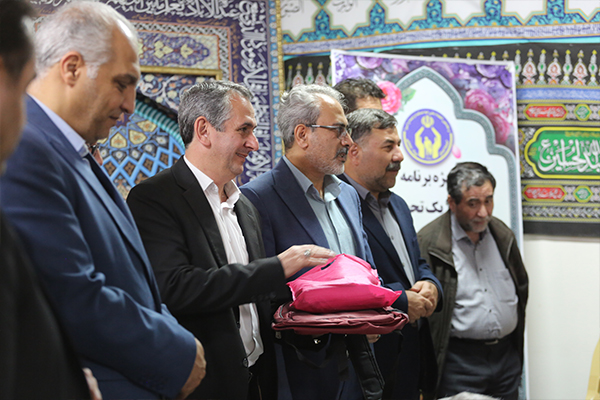 اهدای 6 هزار بسته تحصیلی به دانشآموزان نیازمند اردبیلی