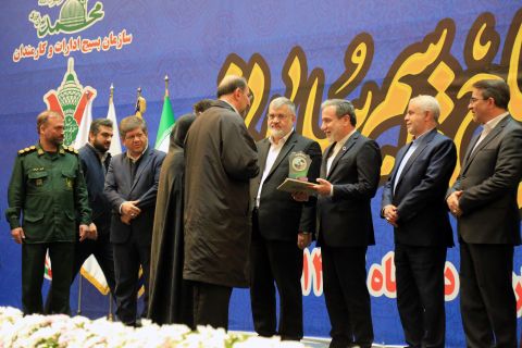 انتخاب قائم مقام کمیته امداد به عنوان کارمند تراز مکتب شهید حاج قاسم سلیمانی 1403/10/18