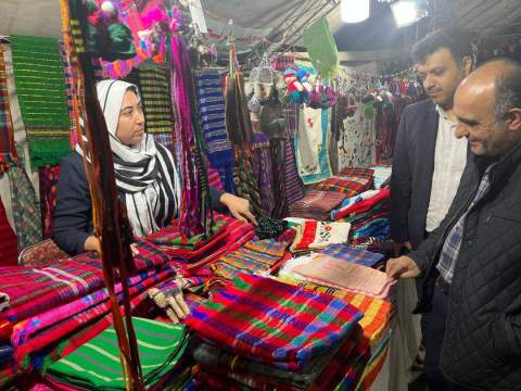بازدید مدیرکل کمیته امداد استان تهران از بازارچه بهاره بلوار شهدای صادقیه