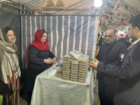 بازدید مدیرکل کمیته امداد استان تهران از بازارچه بهاره بلوار شهدای صادقیه