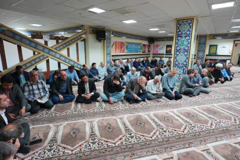 برگزاری مراسم زیارت عاشورا در کمیته امداد با حضور فرماندارتهران   و مدیرکل کمیته امداد استان
