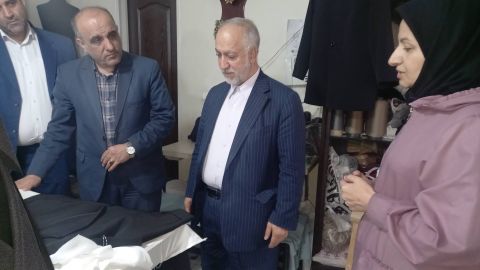 دیدار نماینده مردم تهران، با سه خانواده کمیته امداد در جنوب شرق تهران - 1404/01/26