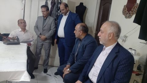 دیدار نماینده مردم تهران، با سه خانواده کمیته امداد در جنوب شرق تهران - 1404/01/26
