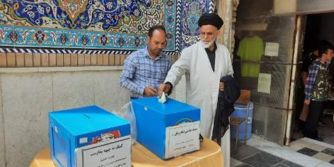 حضور شهروندان نیکوکار استان تهران در پایگاه های جمع آوری کمک های مردمی-۱۴۰۴٫۰۵٫۰۳