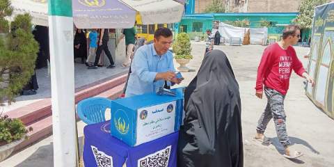 حضور شهروندان نیکوکار استان تهران در پایگاه های جمع آوری کمک های مردمی-۱۴۰۴٫۰۵٫۰۳