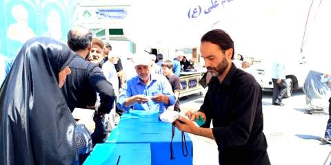 جمع‌آوری صدقات شهروندان تهرانی در پایگاه‌های مردمی نماز جمعه  - 1404/05/10