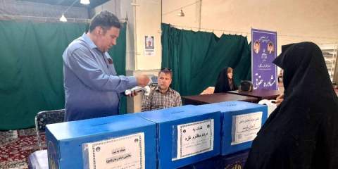 همبستگی اجتماعی در میعادگاه های نماز جمعه سراسر استان تهران در حمایت از نیازمندان _ ۱۴٠۴/٠۶/۱۴