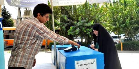 همبستگی اجتماعی در میعادگاه های نماز جمعه سراسر استان تهران در حمایت از نیازمندان _ ۱۴٠۴/٠۶/۱۴